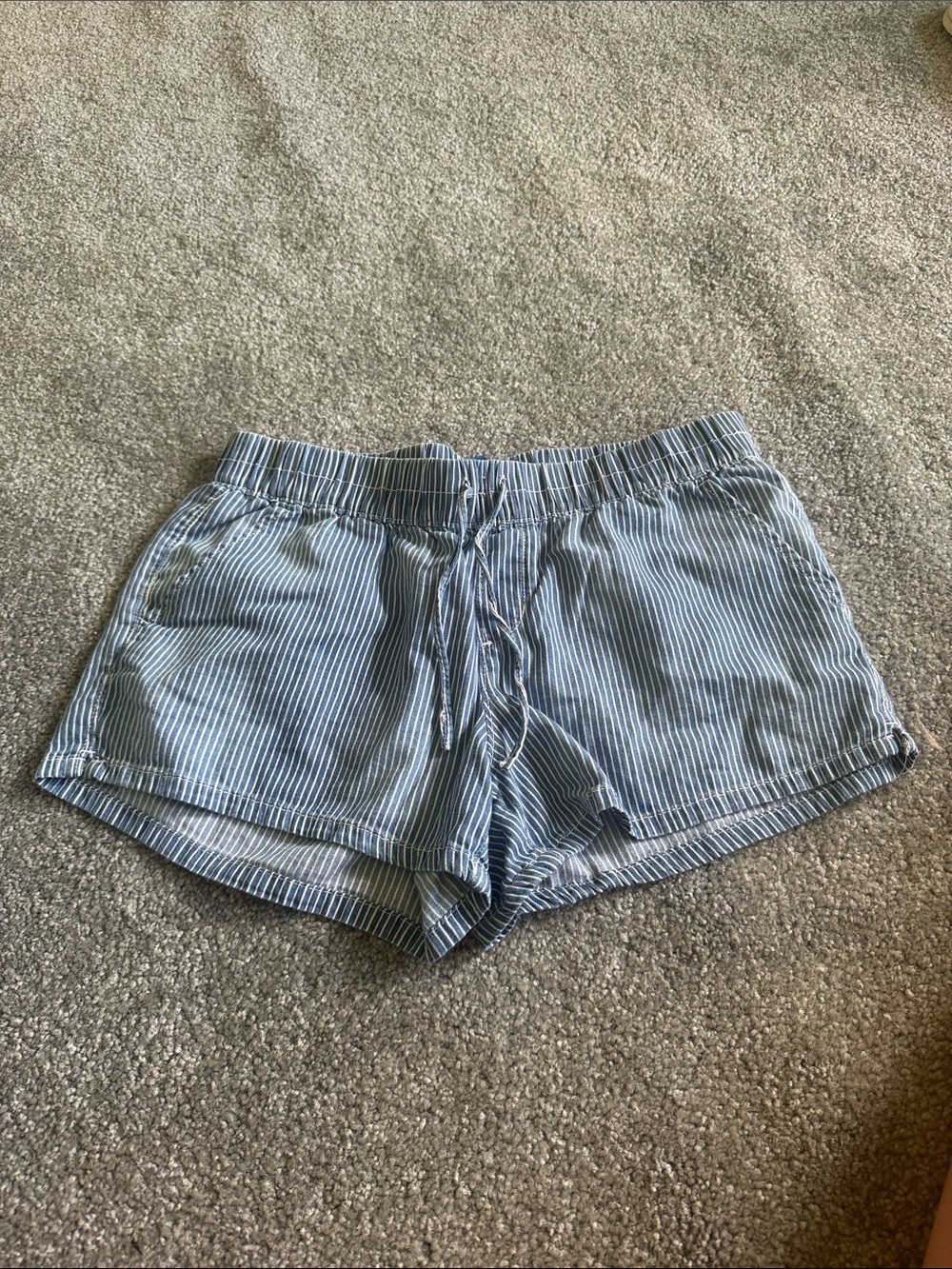 Arizona Jean Company Blue and White Striped High Waist Women’s Shorts